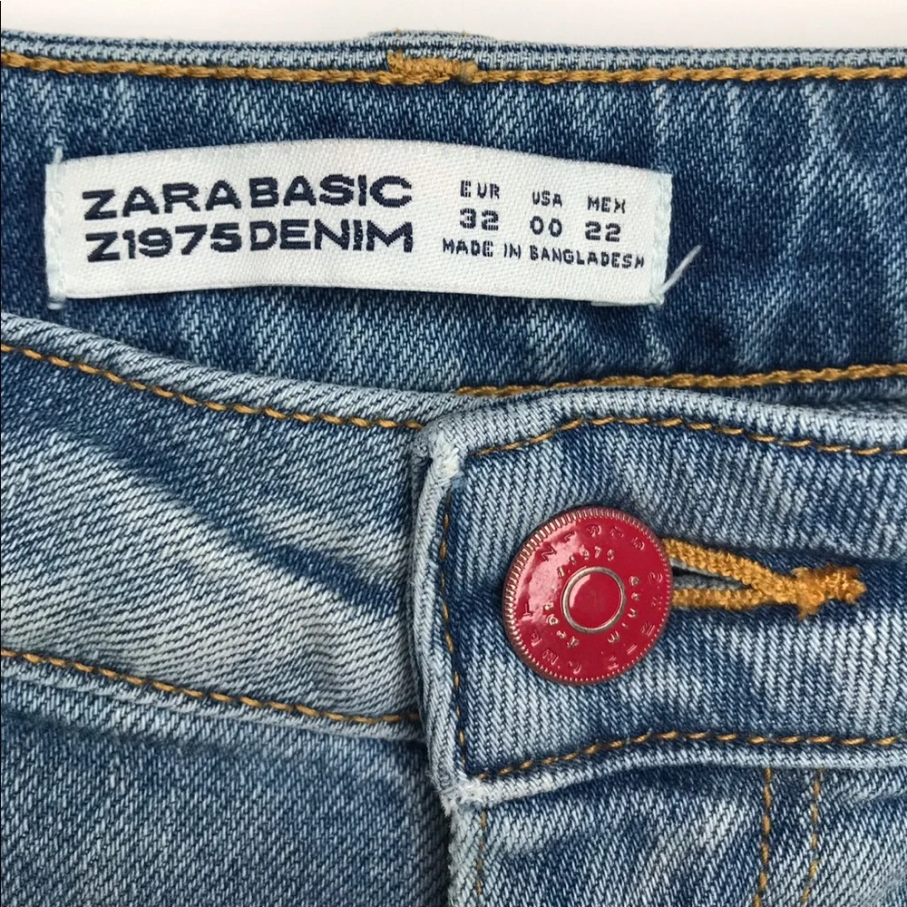 Zara Basic Premium Crafted Distressed Jean Shorts - 00 - Picture 10 of 12